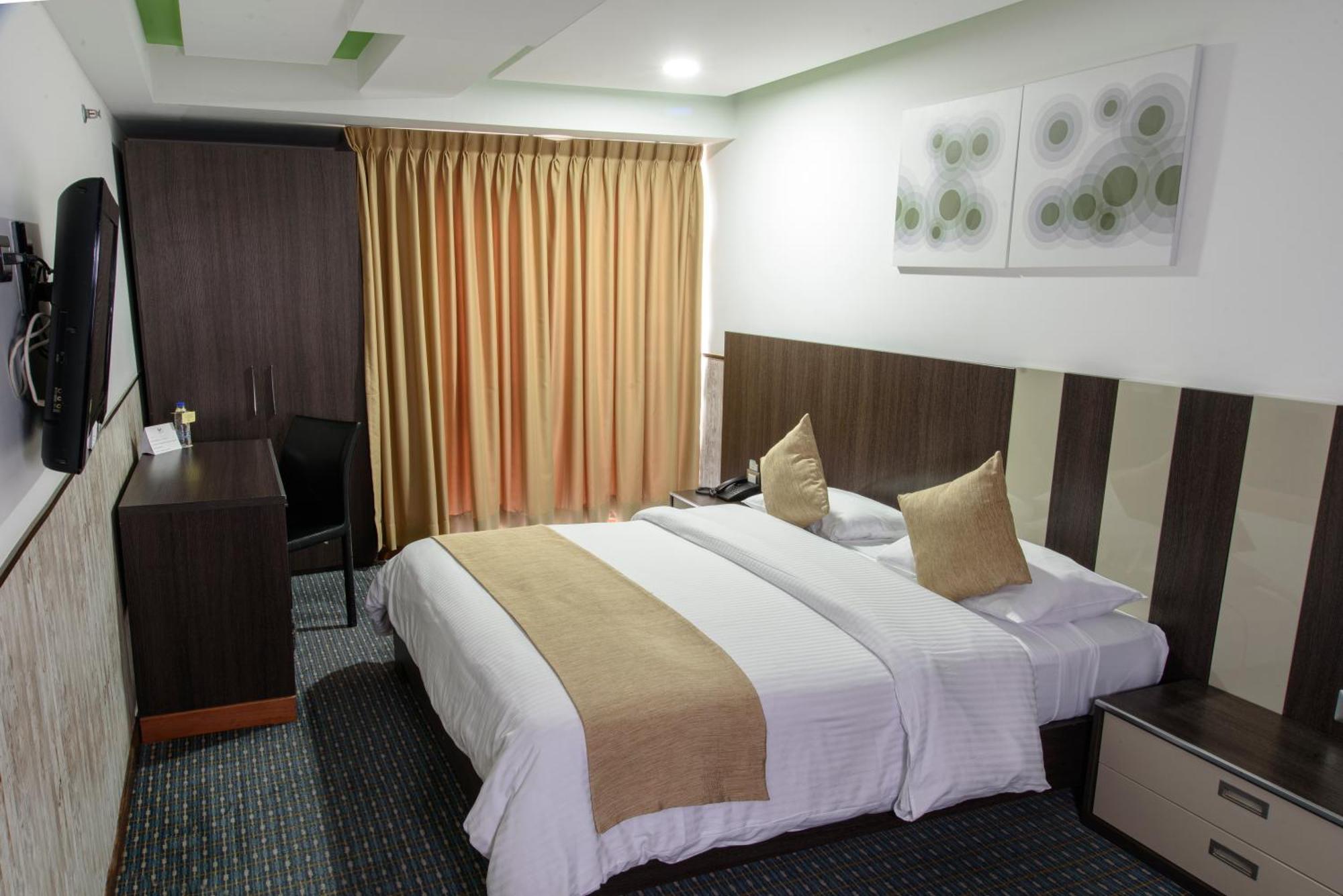 Superior Queen Room